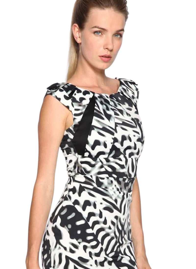 Low Back Sculpted Pencil Dress in Black & White