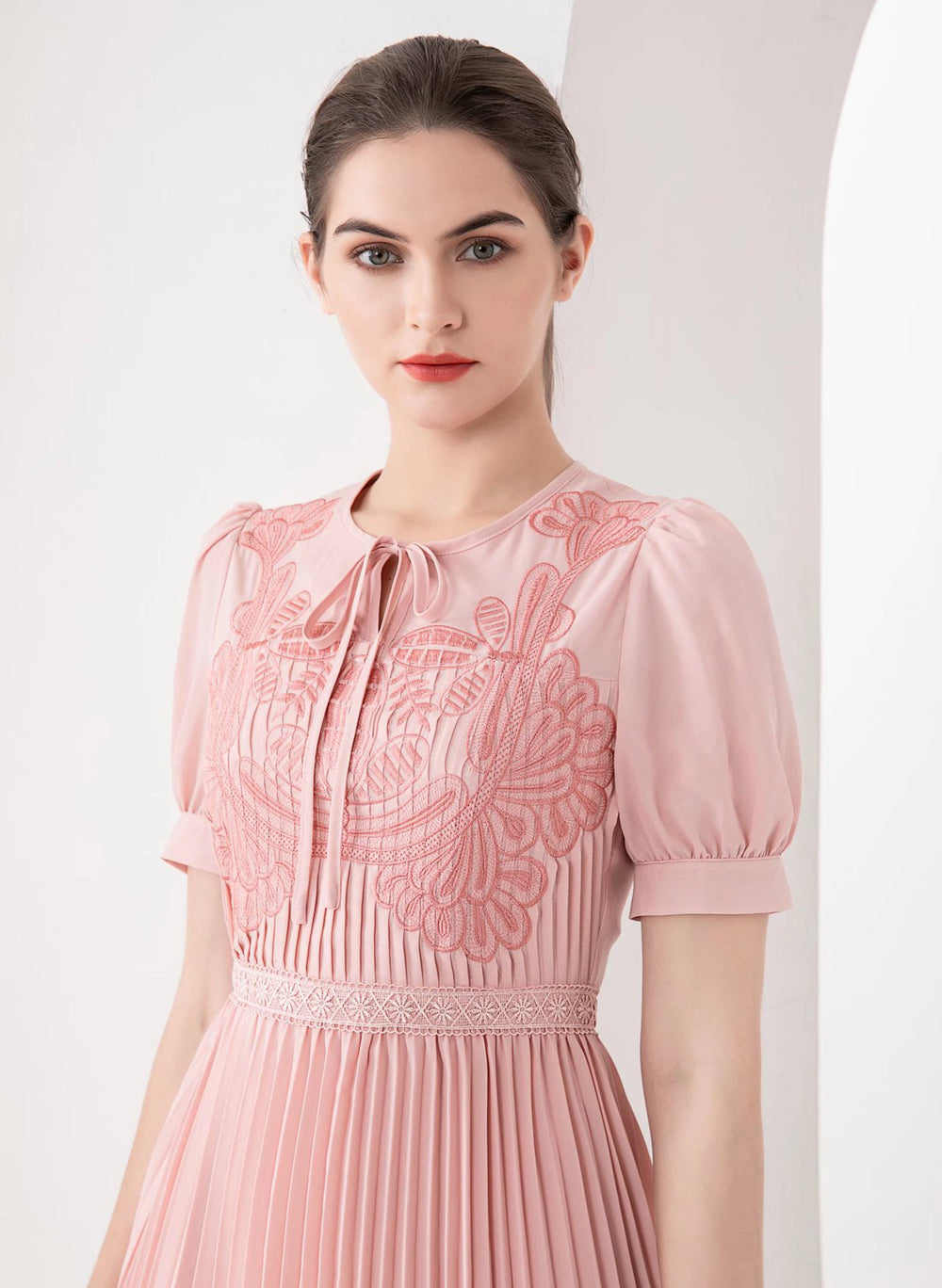 Tie-neck Embroidered Puffy Pleated Midi Dress in Pink