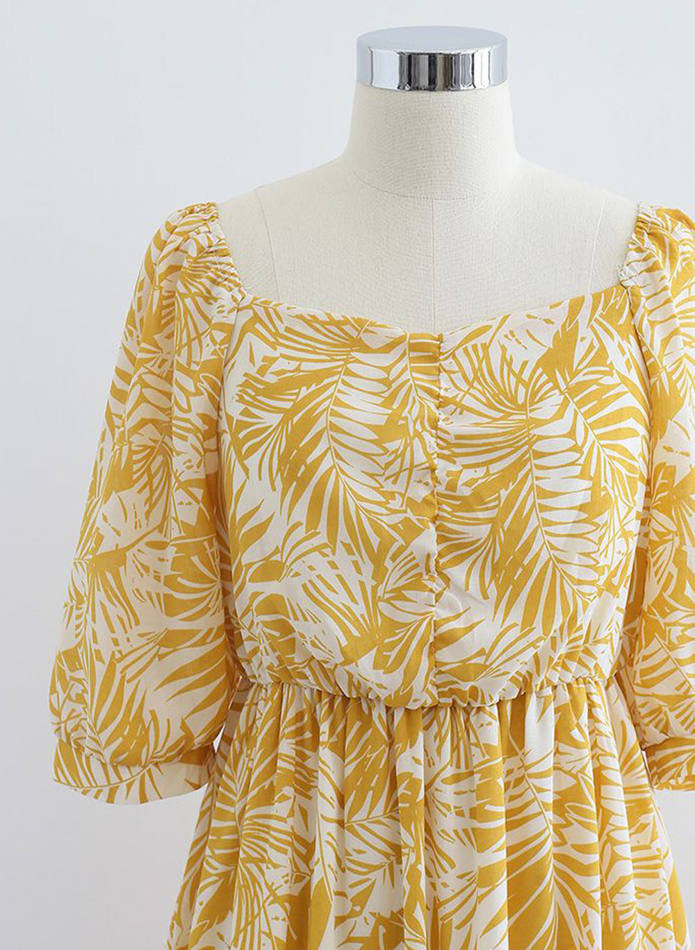 Sweetheart Neck Palm Leaf Print Tiered Maxi Dress in Mustard